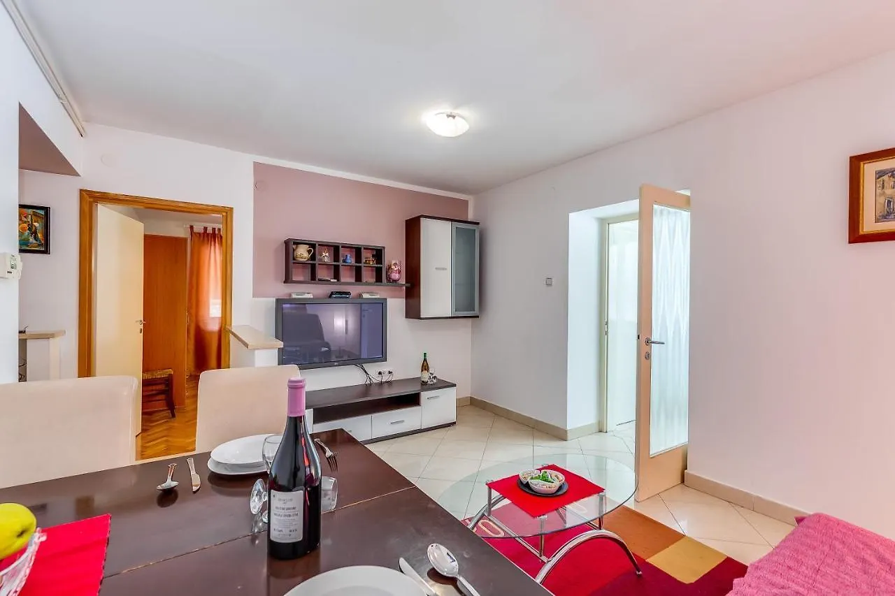 Two Bedroom Apartment Potok Rijeka Croatia